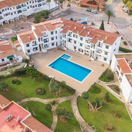 Daire Holidays Cala En Porter (Menorca)