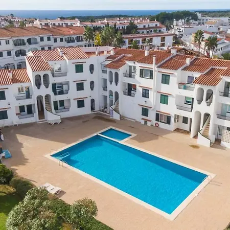 Holidays アパート *